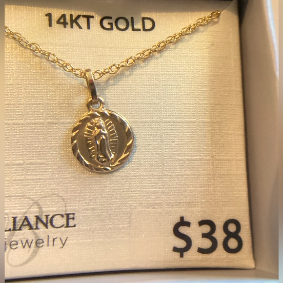 14KT Mary pendant gold filled chain - Picture 2 of 5